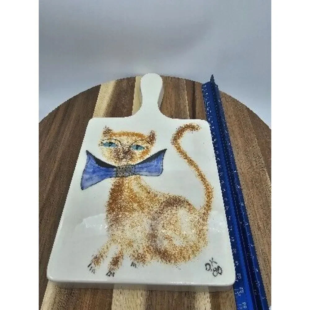 Vintage Handpainted Signed Cat‎ In Bow Tie Ceramic Bread Board Trivet